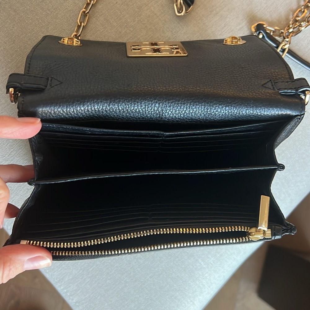 Tory Burch Britten Crossbody Wallet Purse - Picture 6 of 10